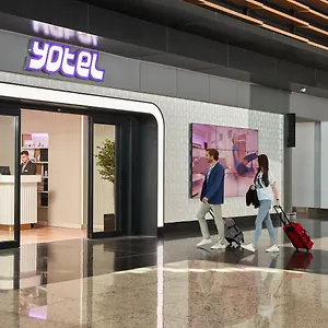 Yotel Airport, Entrance Istanboel